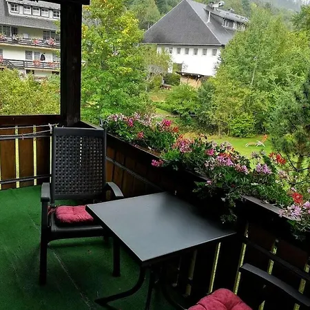 With 2 Bedrooms *